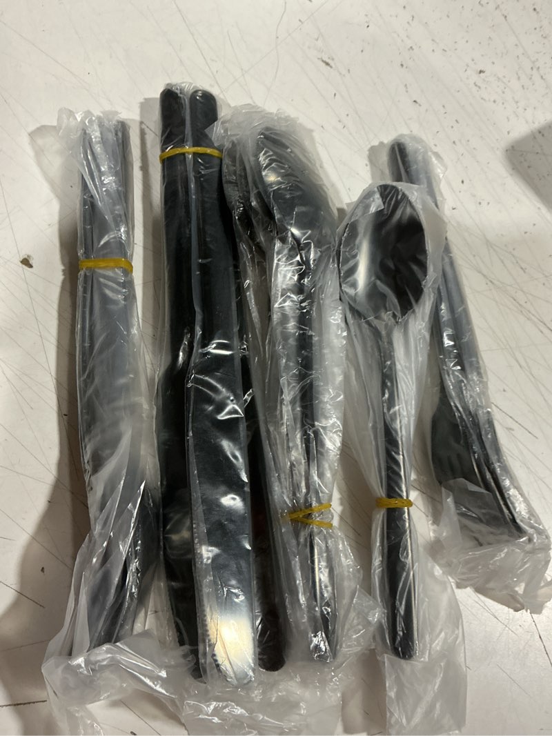 Condition photo showing Good Condition for kingstone black silverware set, 20-piece flatware set for 4, 18/10 stainless steel cutlery for home kitchen and restaurant black 20 pieces for 4