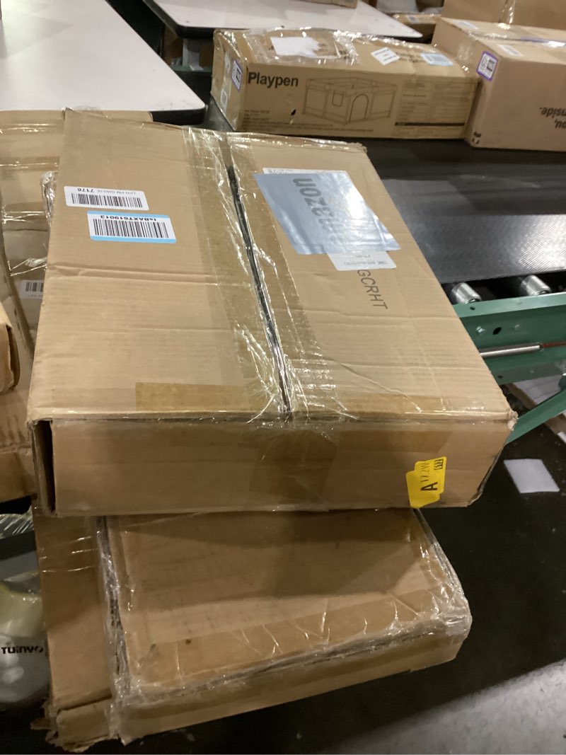 Condition photo showing Good Condition for heat shield and grade for a gas grill