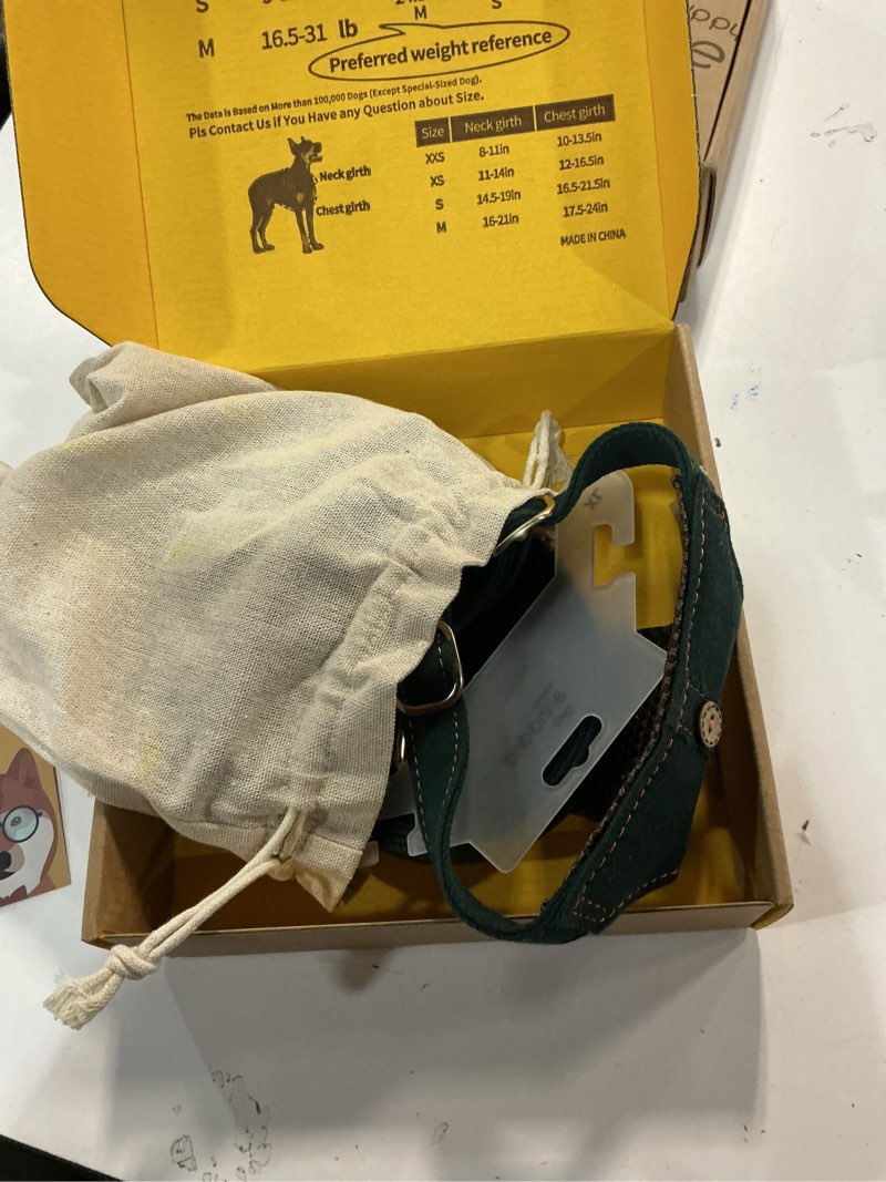 Condition photo showing New/Like New for Dog Harness, No Pull Dogs Harness and Multi-Function Leash Set for Medium Dogs Easy Walk Everyday Adjustable Soft Dog Vest Harness Fashionable Dog Accessories Black-Button-L L Button-Denim Black