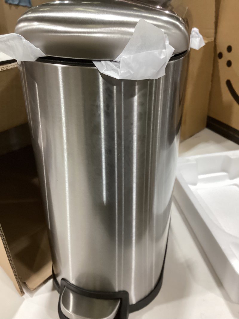 Condition photo showing Good Condition for Amazon Basics D-Shaped Small Trash Can with Soft-Close Step Pedal, Removable Inner Bucket, Carrying Handle, Smudge Resistant, 10 l / 2.6 gallon, Silver Narrow 2.6 gallon Silver