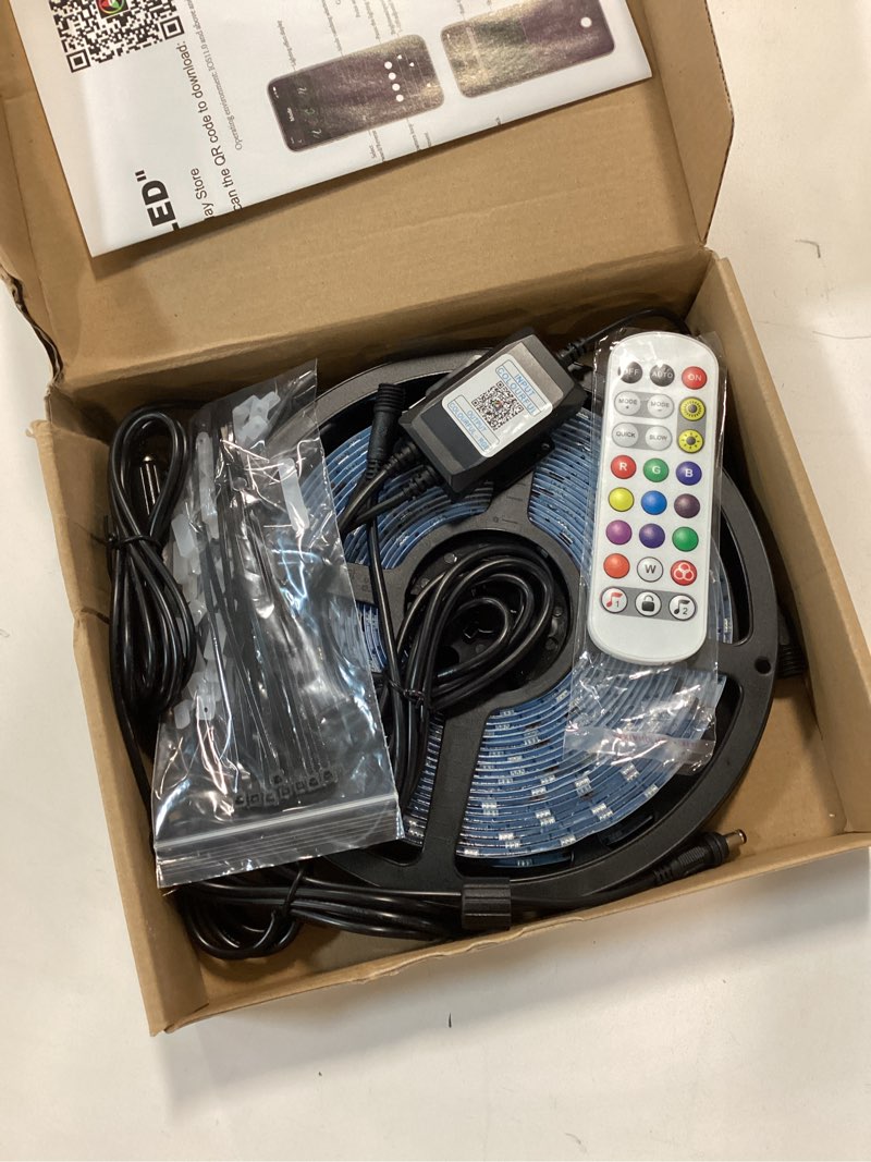 https://lotting-media.assets.bidfta.com/lotting_001b5db2-22d9-41c9-99e5-0376ee5c16a2