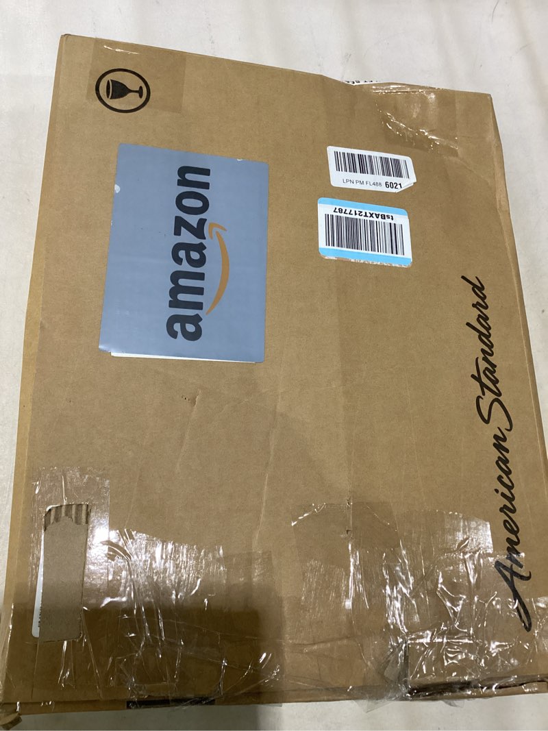 Condition photo showing Good Condition for american standard 5503b00b.020 transitional slow-close round front toilet seat, white modern