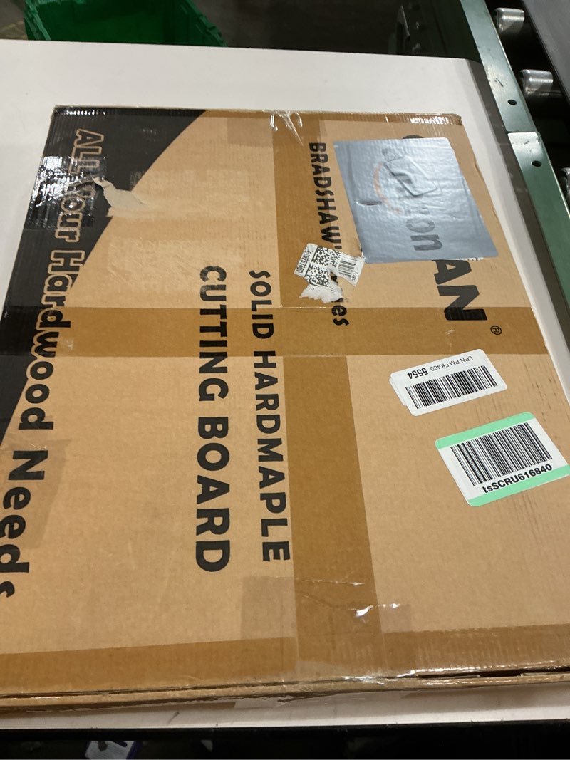 Condition photo showing New/Like New for CONSDAN Wood Cutting Board for Kitchen, USA Grown Hardwood, 20 x 15, Hard Maple with Invisible Inner Handle, Prefinished with Food-Grade Oil, Suitable for Kitchen Edge Grain, 1-1/2" Thick