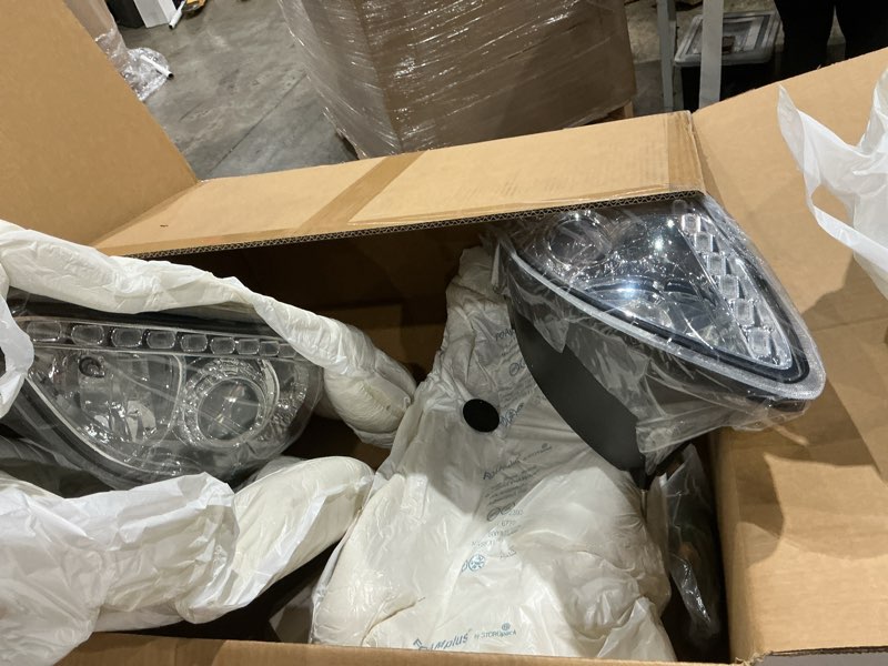 Condition photo showing Good Condition for for international prostar headlight 2008 2009 2010 2011 2012 2013 2014 headlamp assembly replacement (pair)