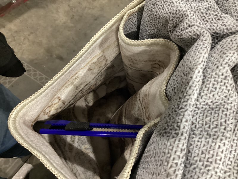 Miscellaneous 8ft round vintage decor - light b READ DESCRIPTION 