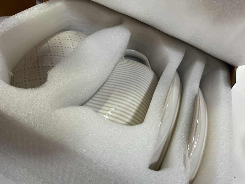 Condition photo showing Good Condition for Getstar Gravy Boat with Saucer, Cranberry Sauce Dish Thanksgiving, Ceramic Gravy Dish Bowl, Microwave & Dishwasher Safe (2 Pieces)