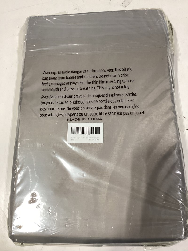 Condition photo showing Good Condition for Henkelion Large Cat Carriers Dog Carrier Pet Carrier for Cats Dogs Puppies up to 25Lbs, Big Dog Carrier Soft Sided, Travel Puppy Carrier - Large - Grey 20.0"L x 13.0"W x 13.0"H Grey
