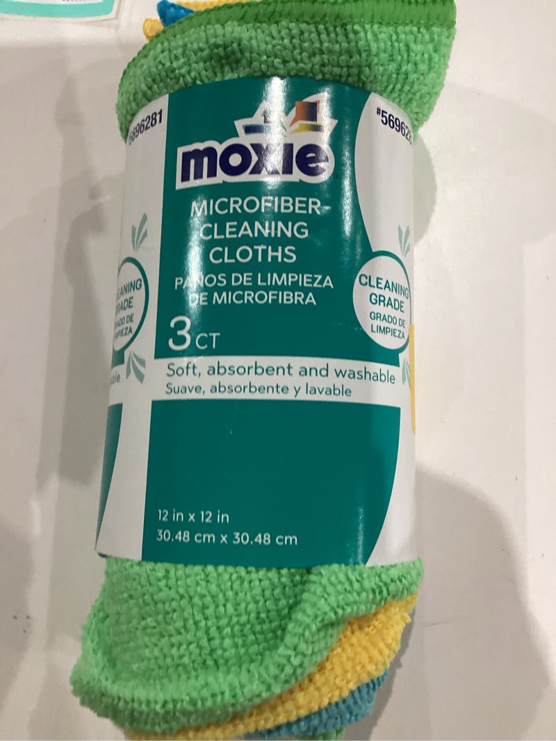 Condition photo showing New/Like New for Moxie Microfiber Rolls, 12 X 12 Inch