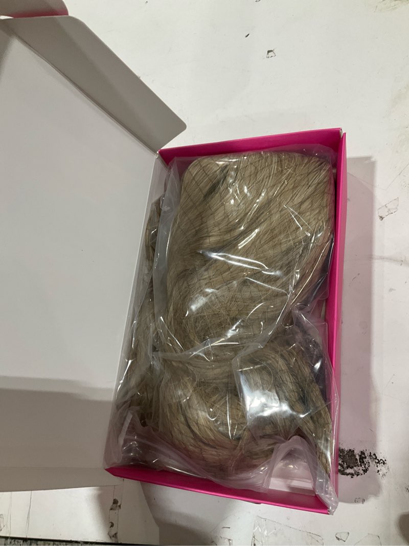 Condition photo showing Good Condition for wig