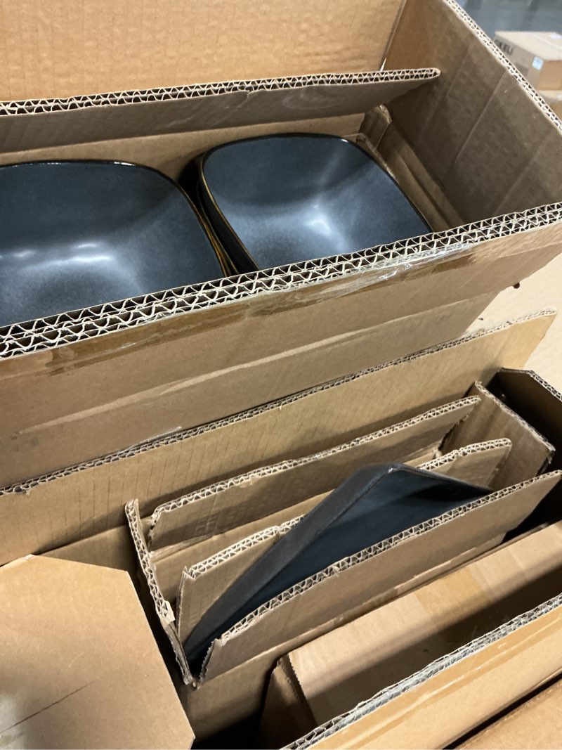 Condition photo showing New/Like New for famiware dinnerware sets for 4, ocean square 24-piece kitchen plates and bowls sets, microwave and dishwasher safe, scratch resistant, matte black
