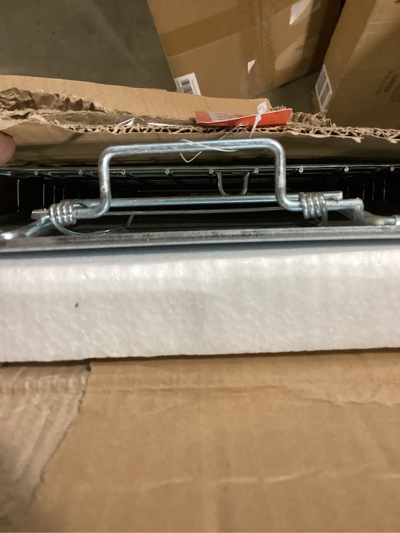 Condition photo showing Good Condition for vevor live animal cage trap, 31" x 10" x 12" humane cat trap galvanized iron, folding animal trap with handle for rabbits, stray cats, squirrels, raccoons, groundhogs and opossums