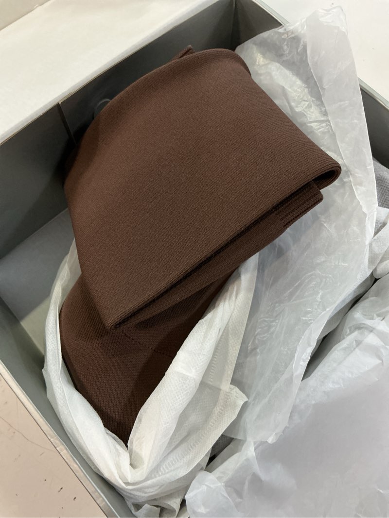 Condition photo showing New/Like New for newbella women's winter chunky heel knee high boots 8.5 brown leopard