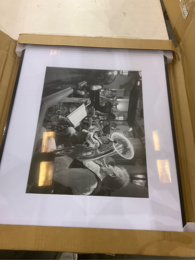 Golden state art picture frame