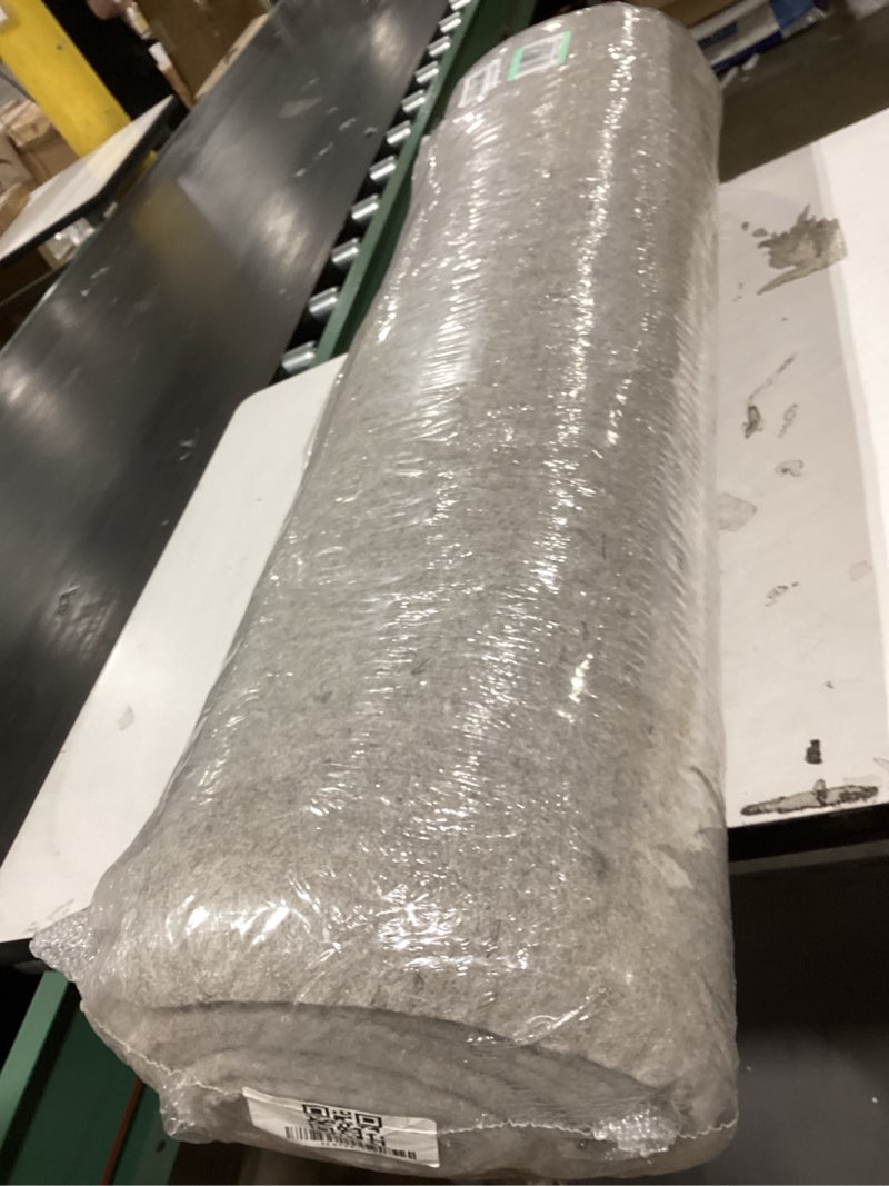 Condition photo showing Good Condition for veken non slip cushioned rug pad gripper 8 x 10 ft, felt and silicone backing, 3/8 inch thick carpet liner for hardwood floors and finishes, under area rugs anti skid mat, keep rugs safe and in place 8' x 10' (rectangular) 3/8" thick
