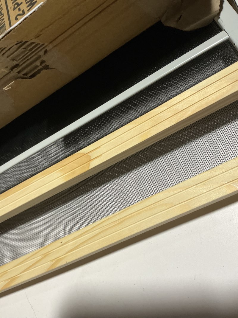 Condition photo showing Good Condition for frost king 2aws1837 wb marvin adjustable window screen, 18in high x fits 21-37in wide (2 pack) 18" high x fits 21-37" wide (2 pack)