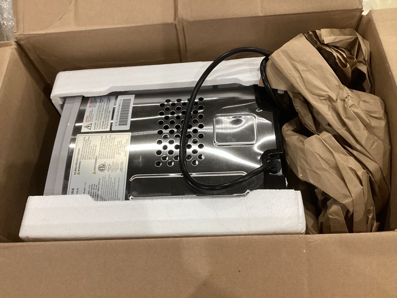 Condition photo showing Good Condition for frigidaire 26 lbs per day portable compact maker, ice making machine, stainless, medium
