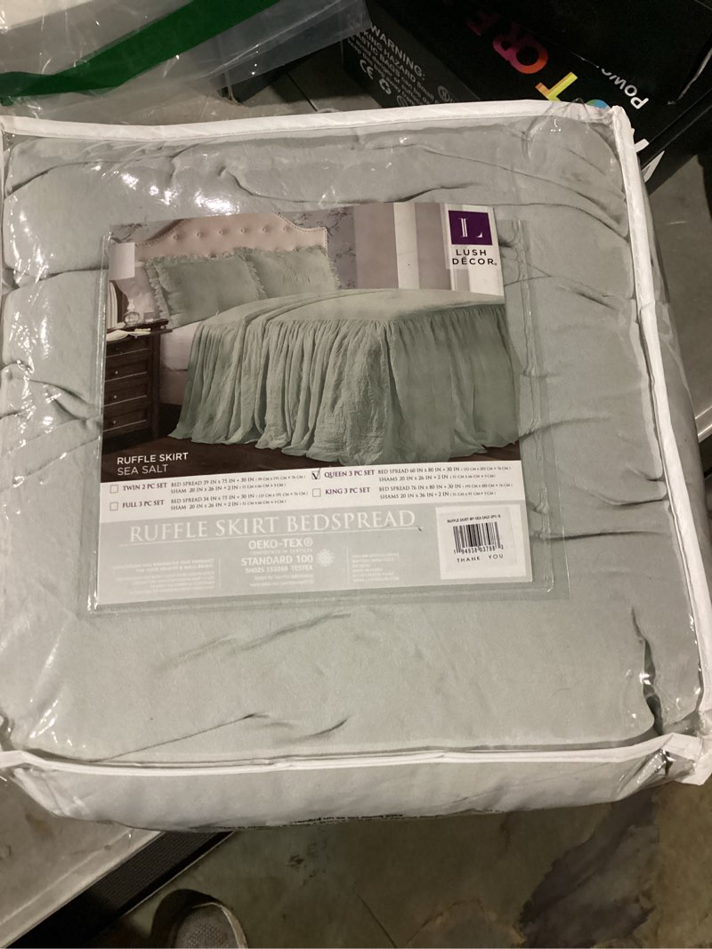 Condition photo showing Good Condition for Lush Decor Ruffle Skirt Bedspread Set - 3-Piece Luxurious Farmhouse Bedding - Elegant Ruffle Detail - Timeless Style - Soft Lightweight Sheets - Queen, Sea Salt Queen Sea Salt