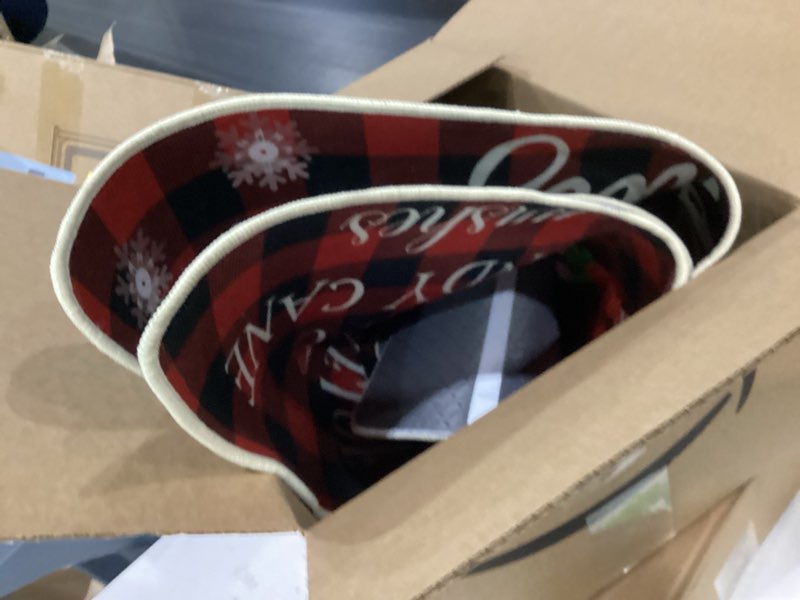 Condition photo showing Good Condition for Ceenna 5 Pcs Merry Christmas Kitchen Bathroom Rugs Set Red Black Non Slip Buffalo Plaid Snow Santa Claus Snowflakes Christmas Rugs Xmas Kitchen Bathroom Decor Winter Door Mat Outdoor for Home