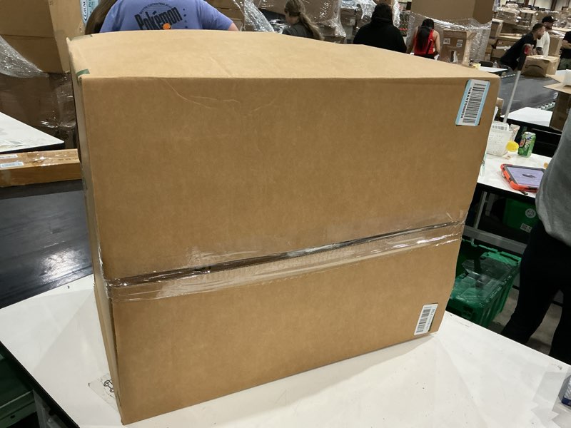 https://lotting-media.assets.bidfta.com/lotting_006f012b-d303-40a2-aa48-cd9b27c9d7f1