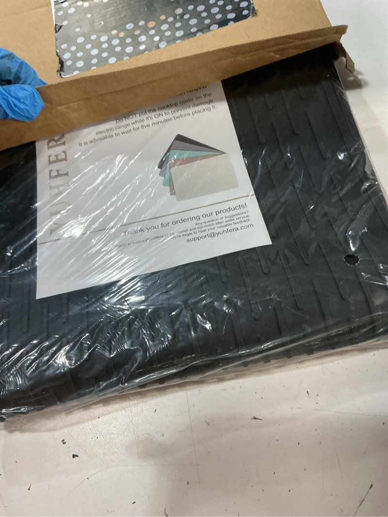 Condition photo showing New/Like New for yuhfera stove top cover for electric stove - silicone stove mat for glass top, glass cooktop protector, xl dish drying mats for kitchen,oven covers for electric stove (black,30 x 21) 30" x 21" black