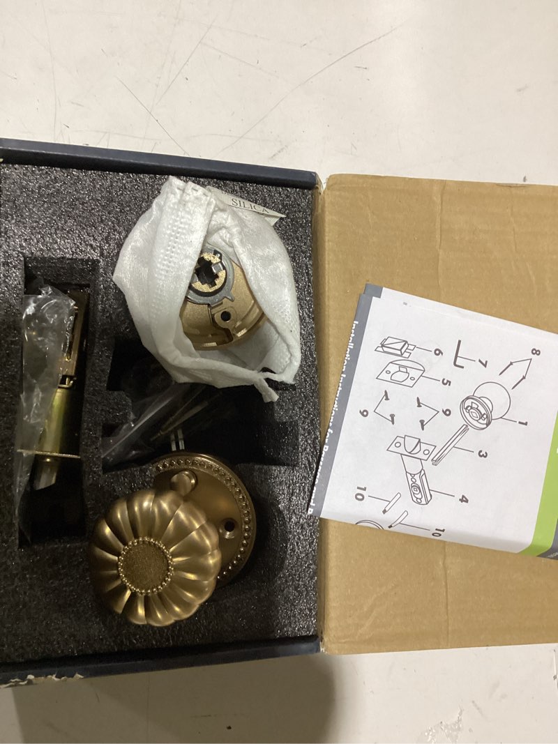 Condition photo showing Good Condition for 1 Pack Champagne Bronze Door Knobs Interior Privacy Door Knob for Bedroom and Bathroom,Zinc Alloy 1 Champagne Bronze-Privacy