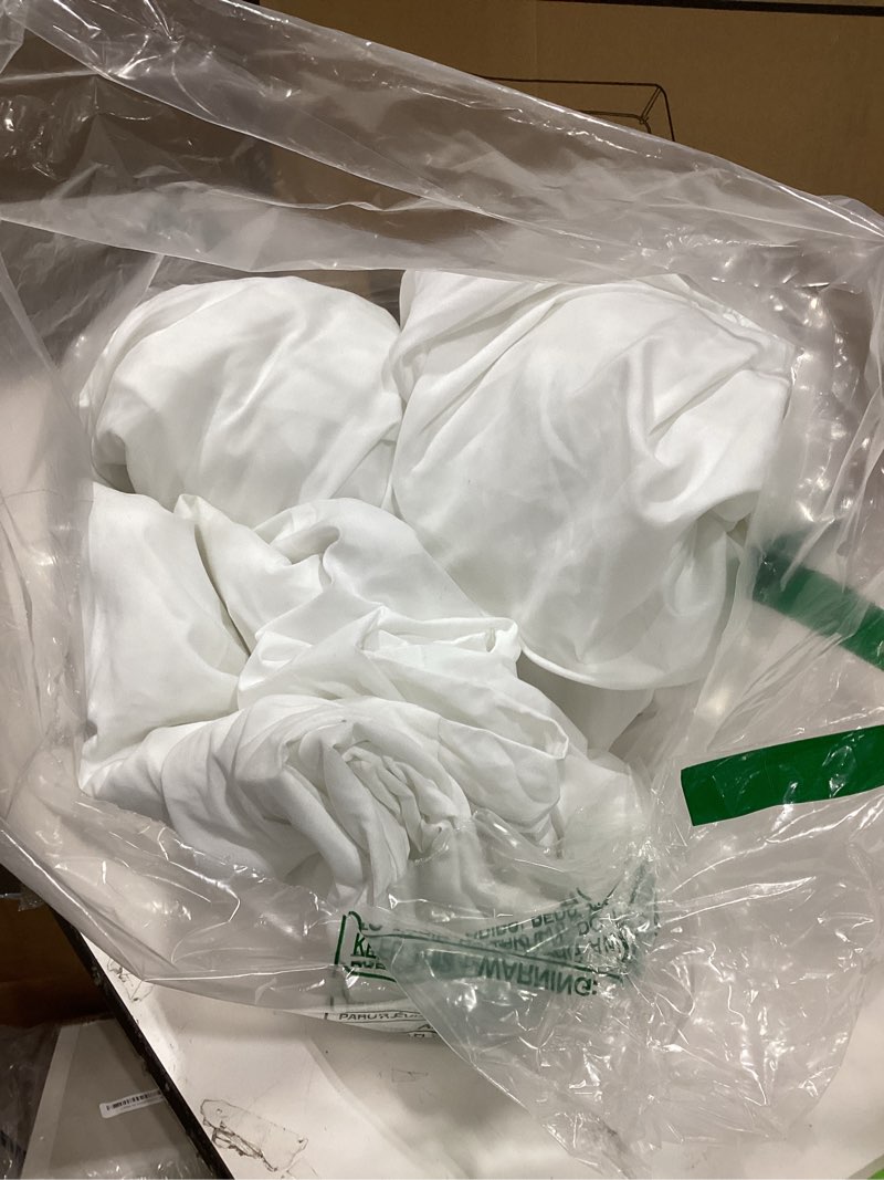 Condition photo showing New/Like New for Mellanni King Sheets Set - 4 PC Iconic Collection Bedding - Hotel Luxury, Extra Soft, Cooling Bed Sheets - Wrinkle, Fade, Stain Resistant (King, White) King 1102 White