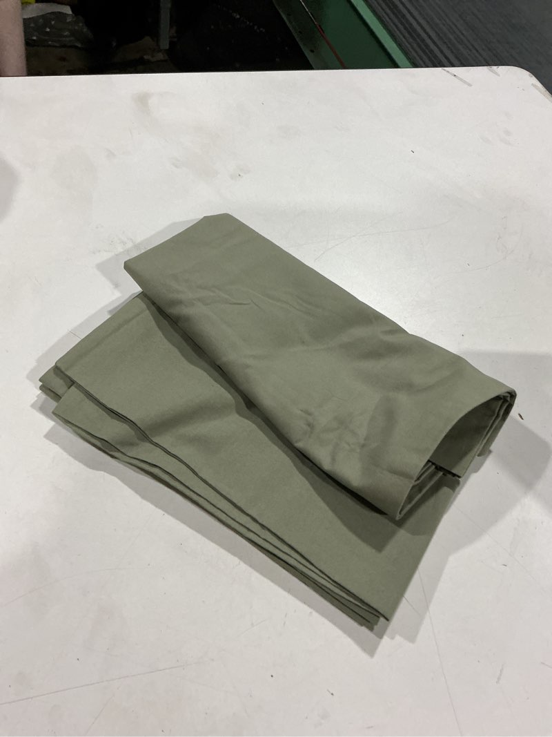 Condition photo showing As Is for organic crisp percale pillowcase set standard size green