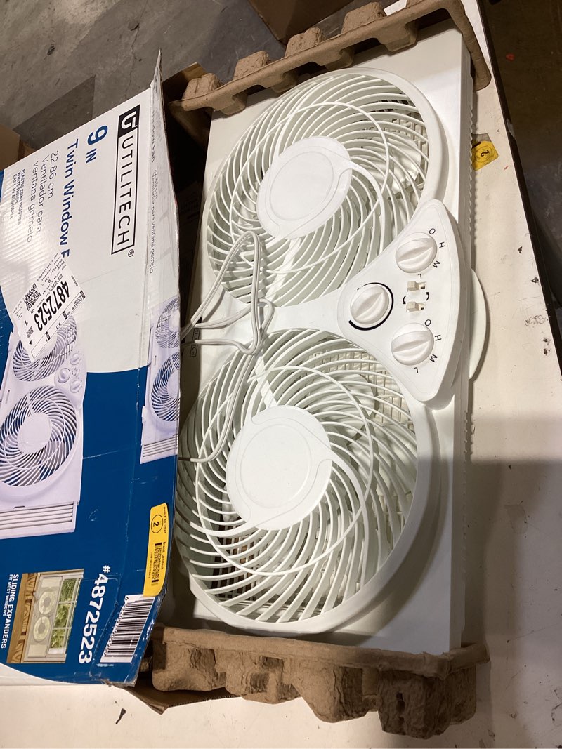 utilitech 9in reversible window fan