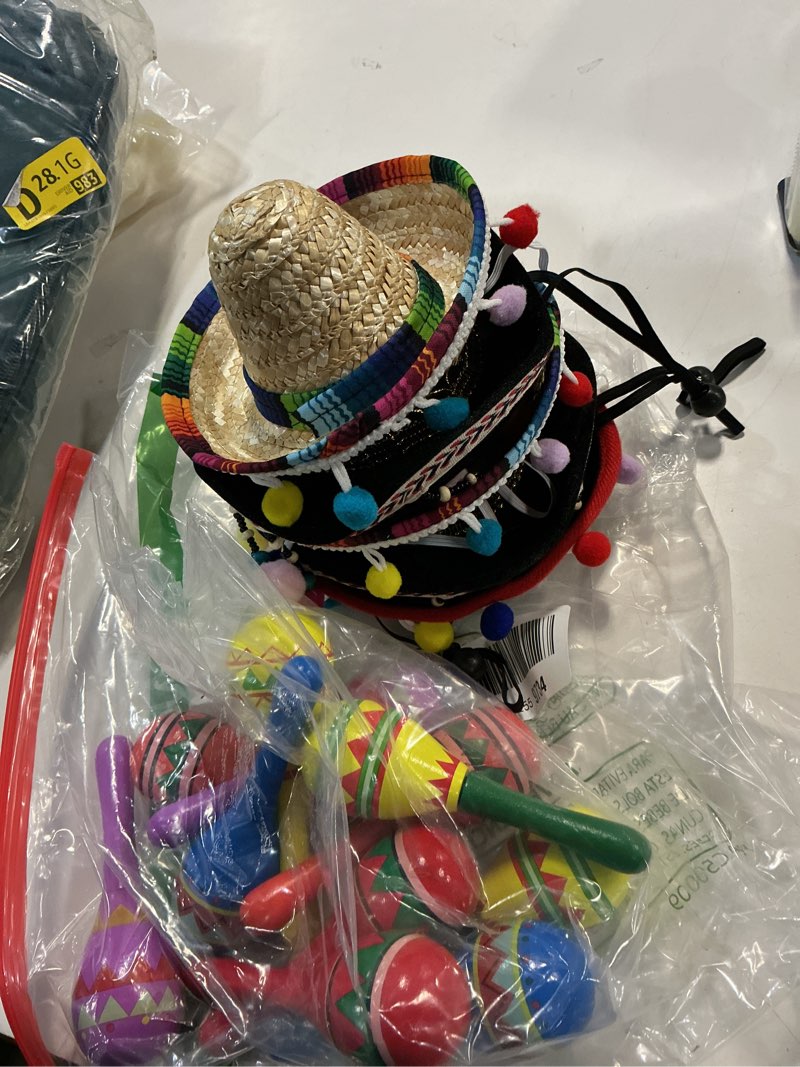 Condition photo showing Good Condition for Honoson 12 Pcs Wooden Fiesta Maracas 6 Cinco De Mayo Mini Sombrero Top Hat for Sombrero Mexican Party Decor(18 Pcs,Stylish Style) 18 Stylish Style