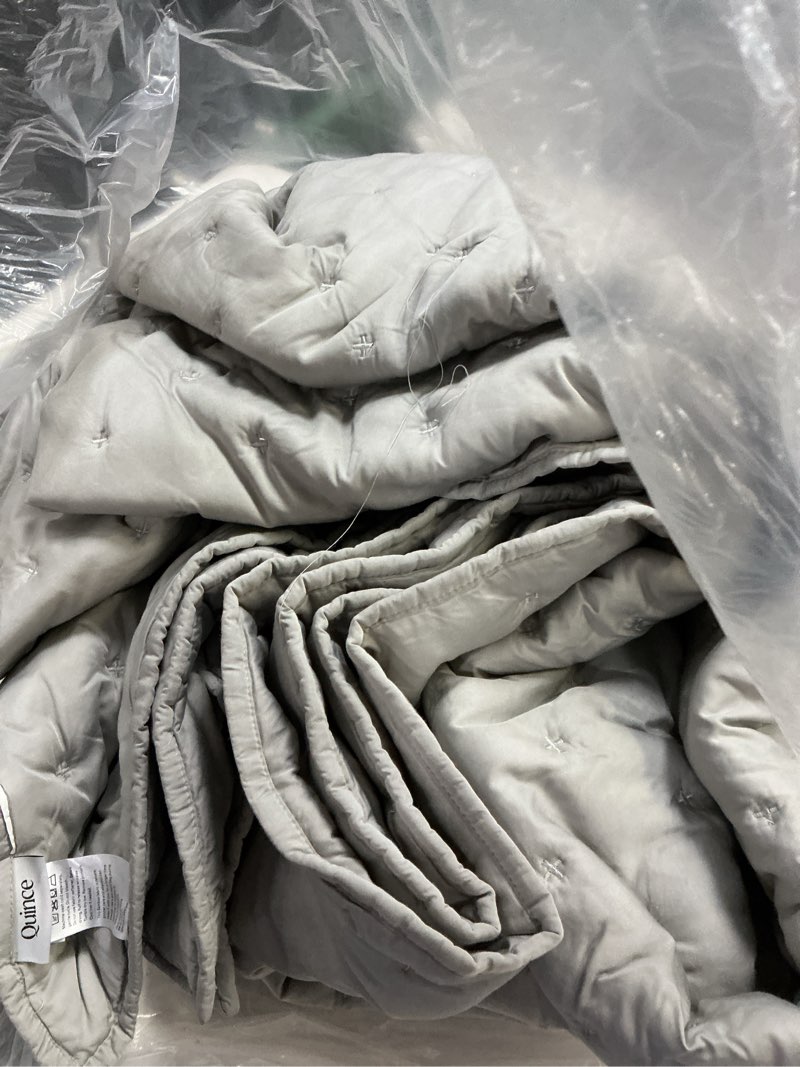 Condition photo showing Good Condition for quince 100% viscose from organic bamboo full/queen quilt light grey