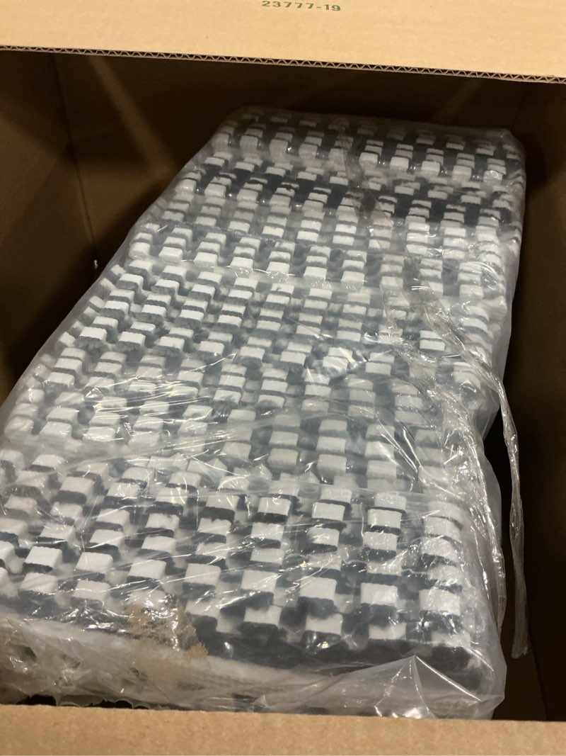 Condition photo showing Good Condition for Amylove 36 Pack Plush Foam Floor Mat Square Interlocking Carpet Tiles with Border Fluffy Play Mat Floor Tiles Soft Climbing Rugs for Bedroom Playroom, 12 x 12 x 0.4 in(Black, Gray)