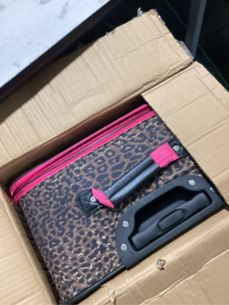 Condition photo showing Good Condition for rockland vara softside 3-piece upright luggage set, pink leopard, 3-piece set (20 inch/28 inch/22 inch duffel) pink leopard 3-piece set (20"/22"/28")