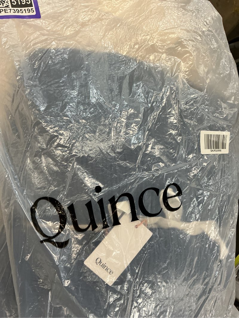 Condition photo showing New/Like New for organic cotton gauze dream quilt, twin, mineral