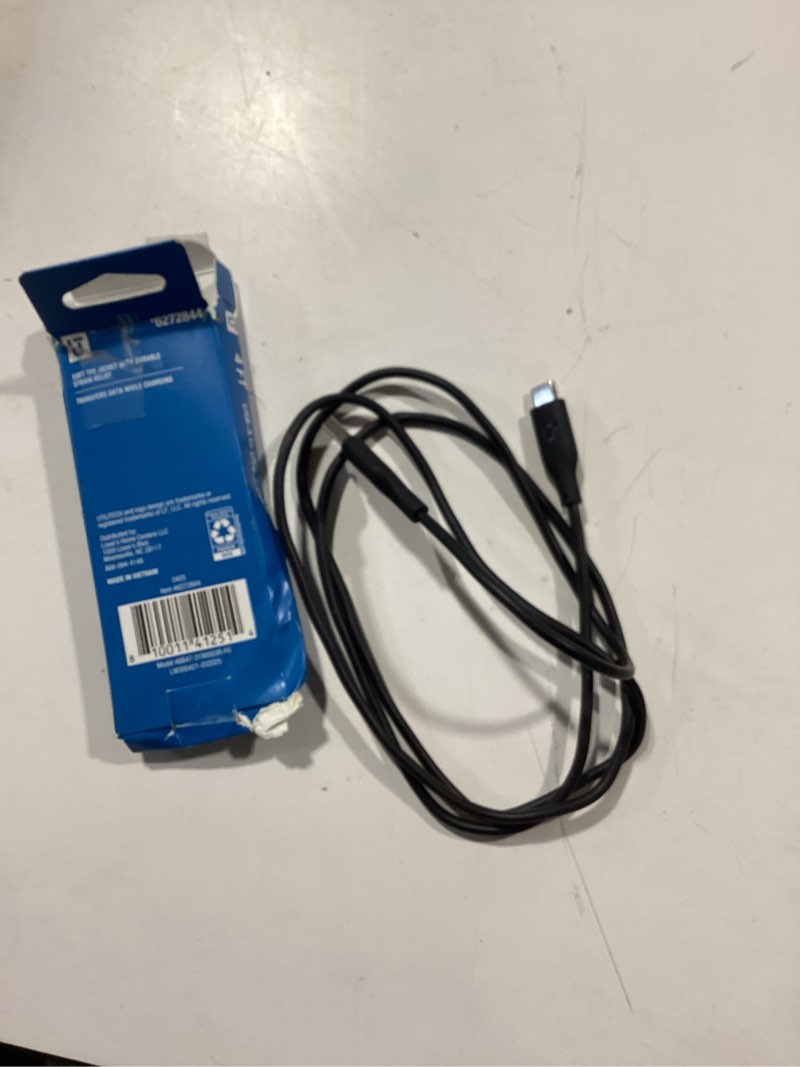 Condition photo showing Good Condition for utilitech 4-ft usb 2.0 usb-c black cable