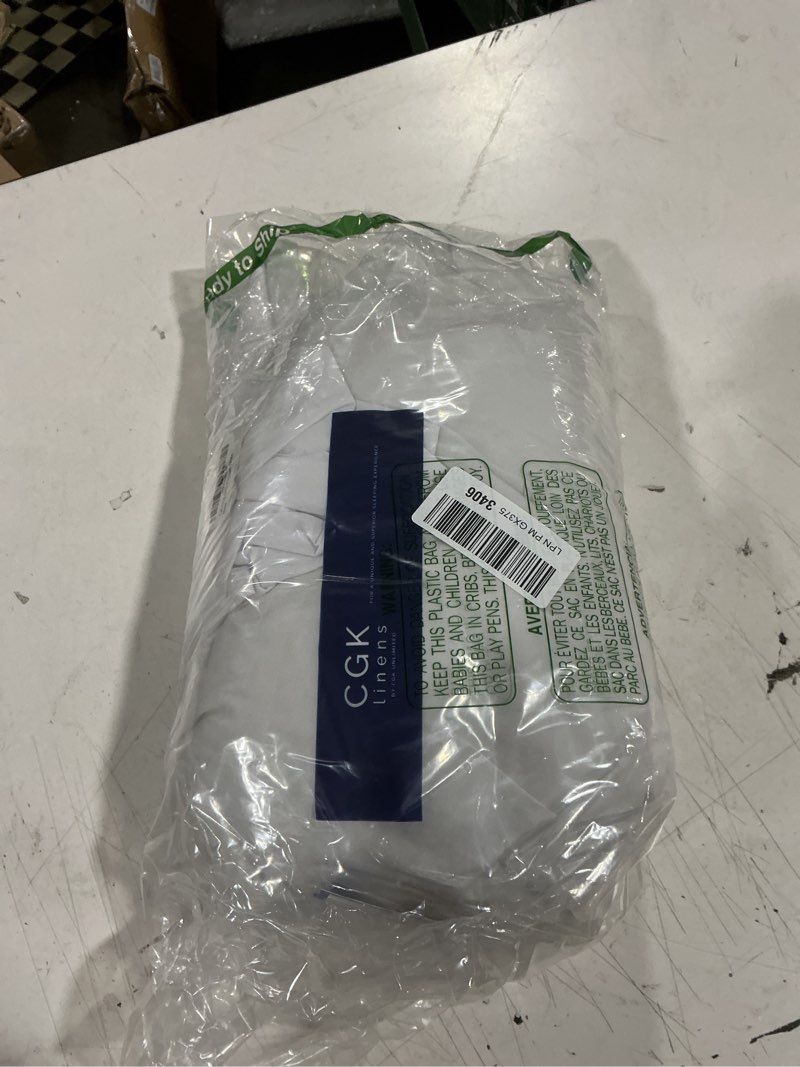 Condition photo showing Good Condition for cal king 6 piece sheet set - comfy breathable & cooling - soft hotel luxury bedding set with 8-16 inch deep pockets - 1 flat & 1 fitted sheet & 4 pillowcases - wrinkle free & easy care - antique white 02 - antique white california king