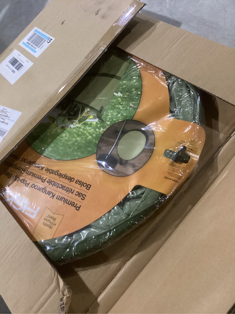 Condition photo showing New/Like New for fiskars kangaroo collapsible spring up garden bag for yard waste, grass, branches & weeds, tear & mildew resistant vinyl-coated polyester, folds flat to 3 inches for space-saving storage, 30 gallon 1 count (pack of 1)