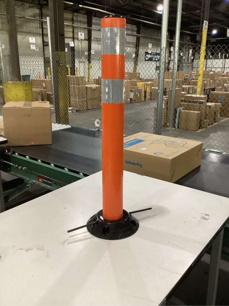 Condition photo showing Good Condition for 28" Tubular Delin Org Post-(2)3" Wht HIP Collar