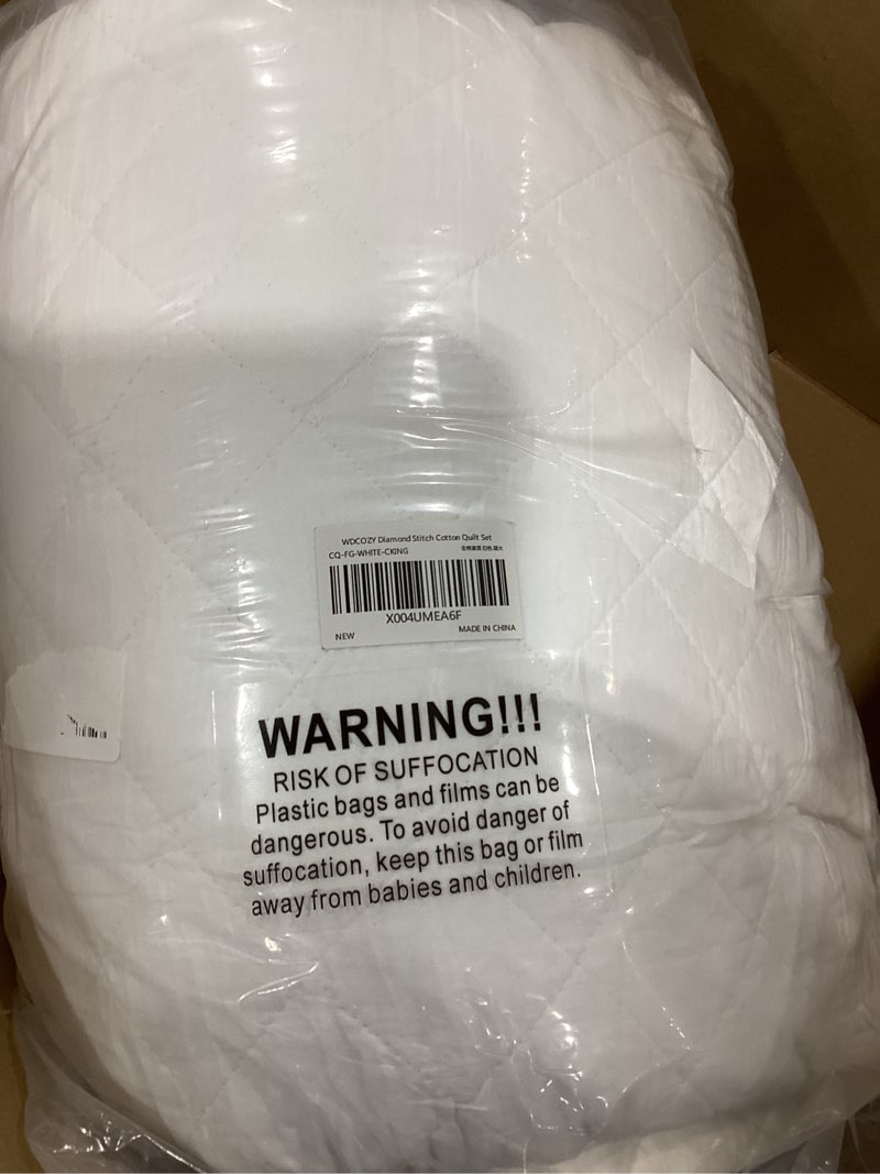 Condition photo showing As Is for Cotton quilt