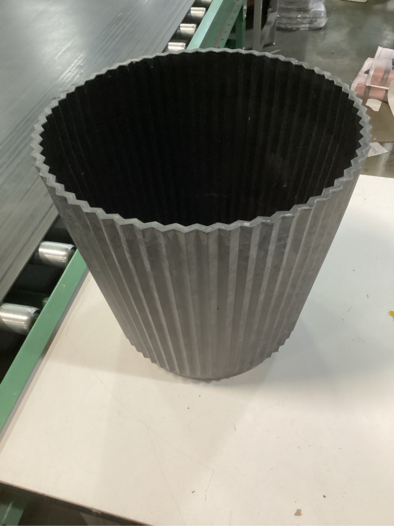 Condition photo showing As Is for hudson planter - martin's produce supplies