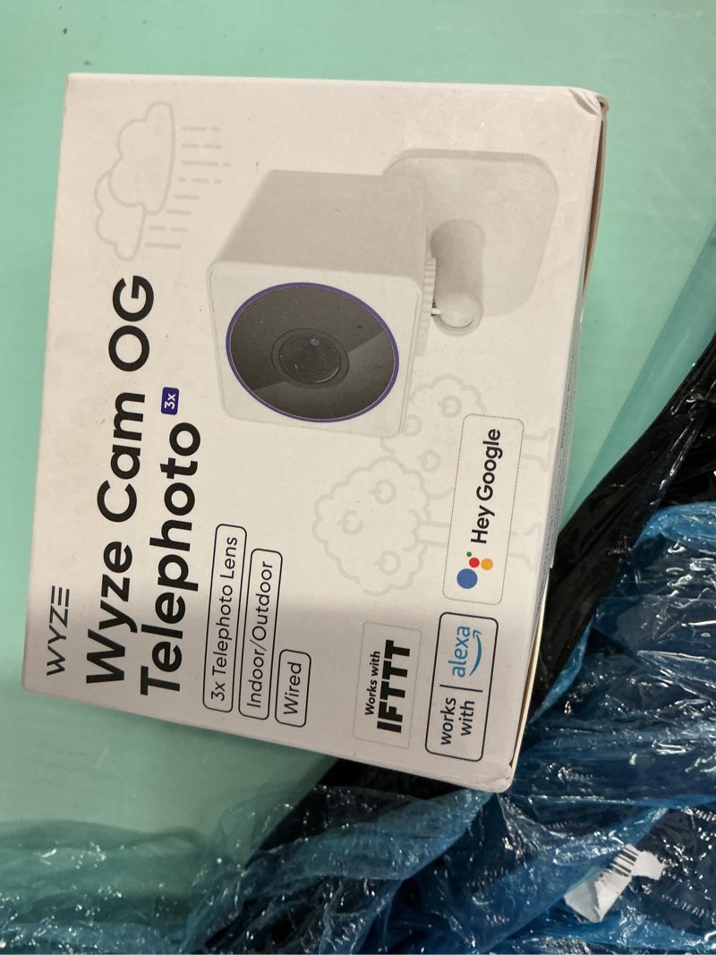 Condition photo showing New/Like New for wyze cam og telephoto