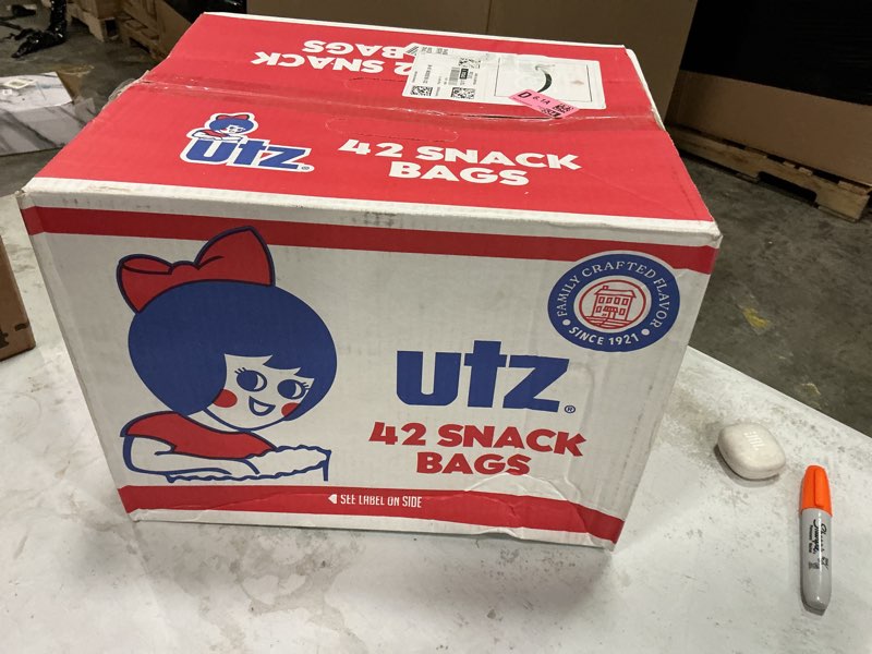 Condition photo showing New/Like New for (best by 3/30/2026) utz original 1 oz bags 42 count crispy potato chips made from fresh potatoes crunchy individual snacks to go cholesterol free trans-fat free gluten free snacks original 42 ounce (pack of 1)