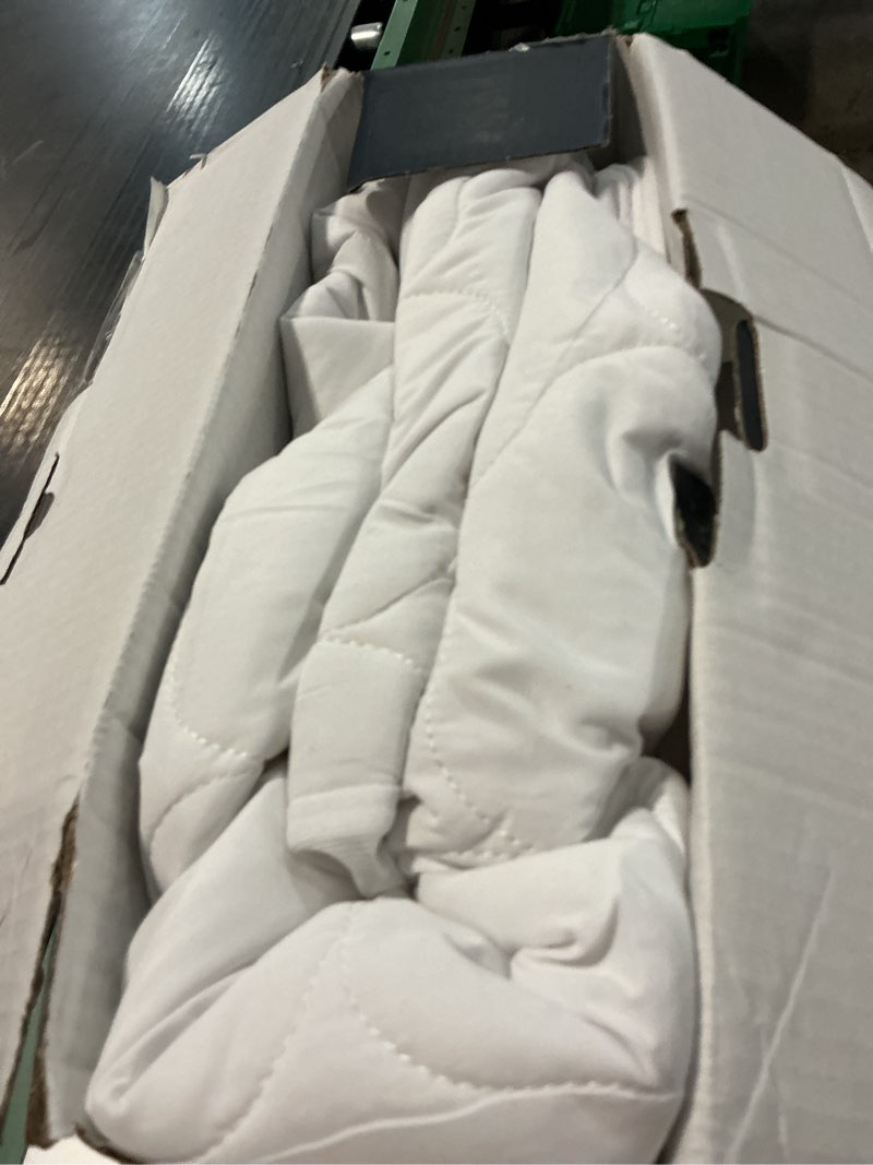 Condition photo showing As Is for sertapedic total protection waterproof mattress pad, full