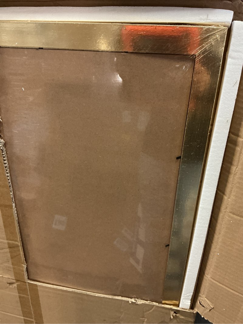 Condition photo showing Good Condition for lavie home  24”x36 gold picture frame 