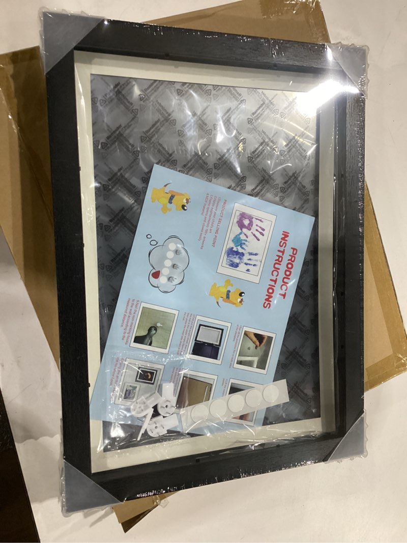 Condition photo showing New/Like New for Kids Art Frame, 18.1 * 13.4in, kids artwork frames changeable Picture, Children Art Picture Frame With 0.79in Storage for Display Photo With acrylic transparent plate Black B