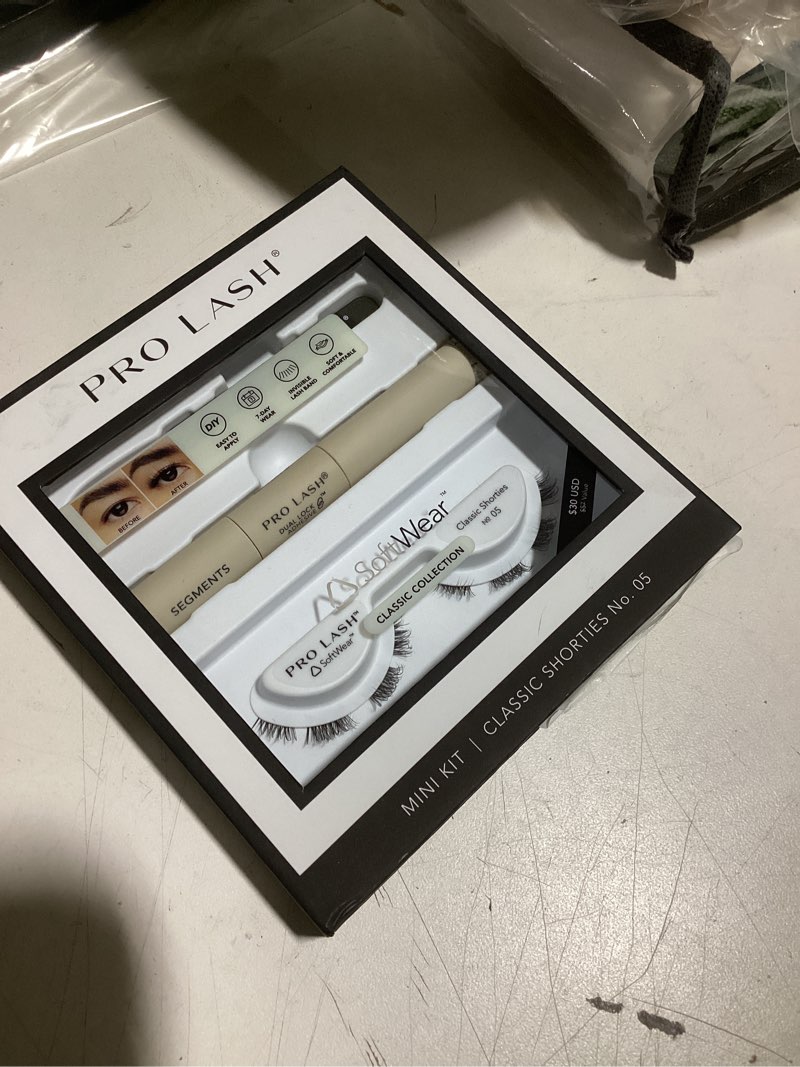 Condition photo showing Good Condition for pro lash softwear mini lash clusters kit - seamless, lightweight lashes - 7-day cluster eyelash extensions - false eyelashes plus adhesive and tweezers - classic shorties no. 05 black