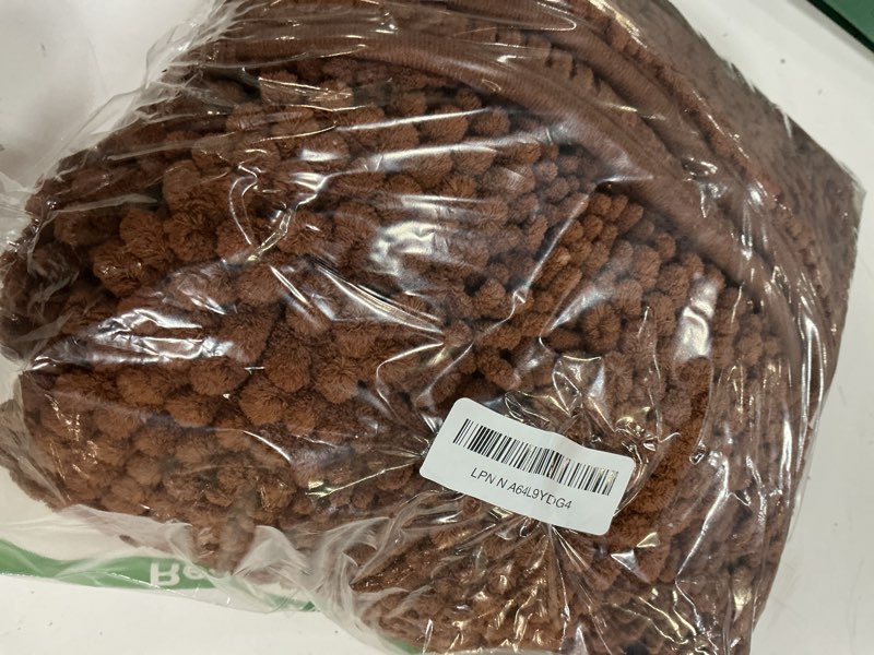 Condition photo showing Good Condition for H.VERSAILTEX 2 Piece Bathroom Set Extra Thick Chenille Striped Pattern Bath Rugs for Bathroom Non Slip Soft Plush Shaggy Bath Mats for Floor(Caramel, 32 x 20 Plus 24 x 17 - Inches) 20" x 32" Plus 17" x 24" Caramel