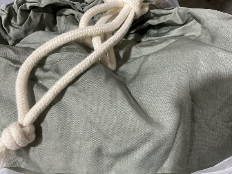 Condition photo showing Good Condition for bamboo fitted sheet set, king, eucalyptus