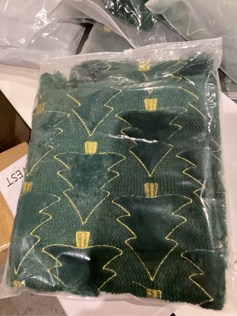 Condition photo showing Good Condition for Christmas Throw Pillow Covers 18x18 inch Set of 2 Xmas Decorations,Winter Holiday Decor for Sofa Living Room Plush Faux Jacquard Festivals Winter Cushion Case Green 18" x 18" (Pack of 2)