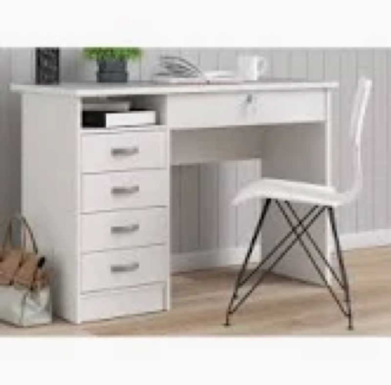 Channay Desk