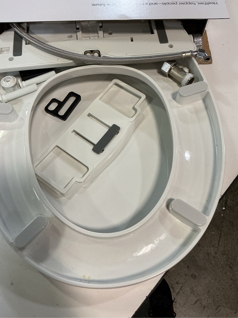 Condition photo showing Good Condition for brondell bidet toilet seat non-electric swash seat, fits round toilets, white – dual nozzle system, ambient water temperature – bidet with easy installation s101 round